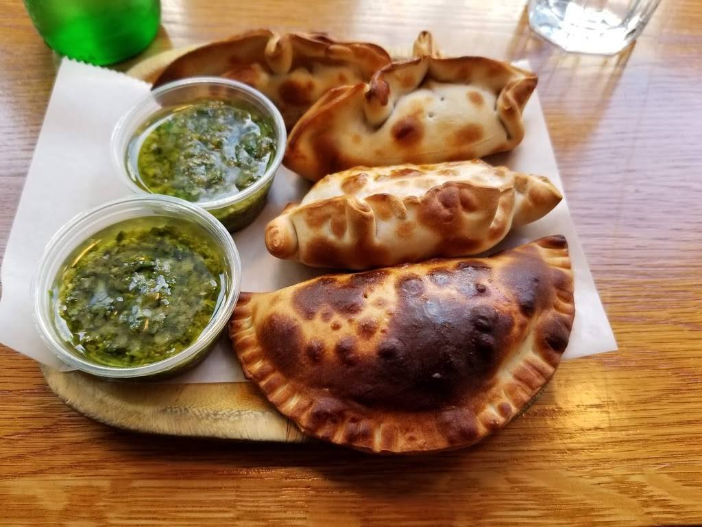 5411 Empanadas | Wicker Park | cafe | 2045 W North Ave, Chicago, IL 60647, USA | 7732768344 OR +1 773-276-8344