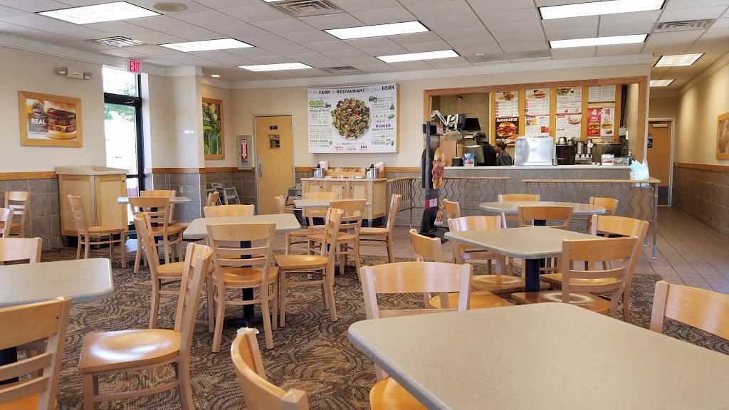 Wendys | restaurant | 722 Second St, Manchester, NH 03102, USA | 6036267081 OR +1 603-626-7081