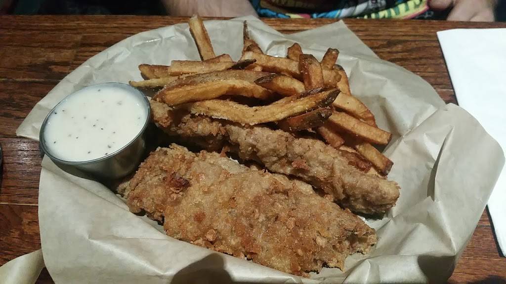 Snuffers Restaurant & Bar | restaurant | 132 East Ovilla Road #5, Red Oak, TX 75154, USA | 4694374010 OR +1 469-437-4010