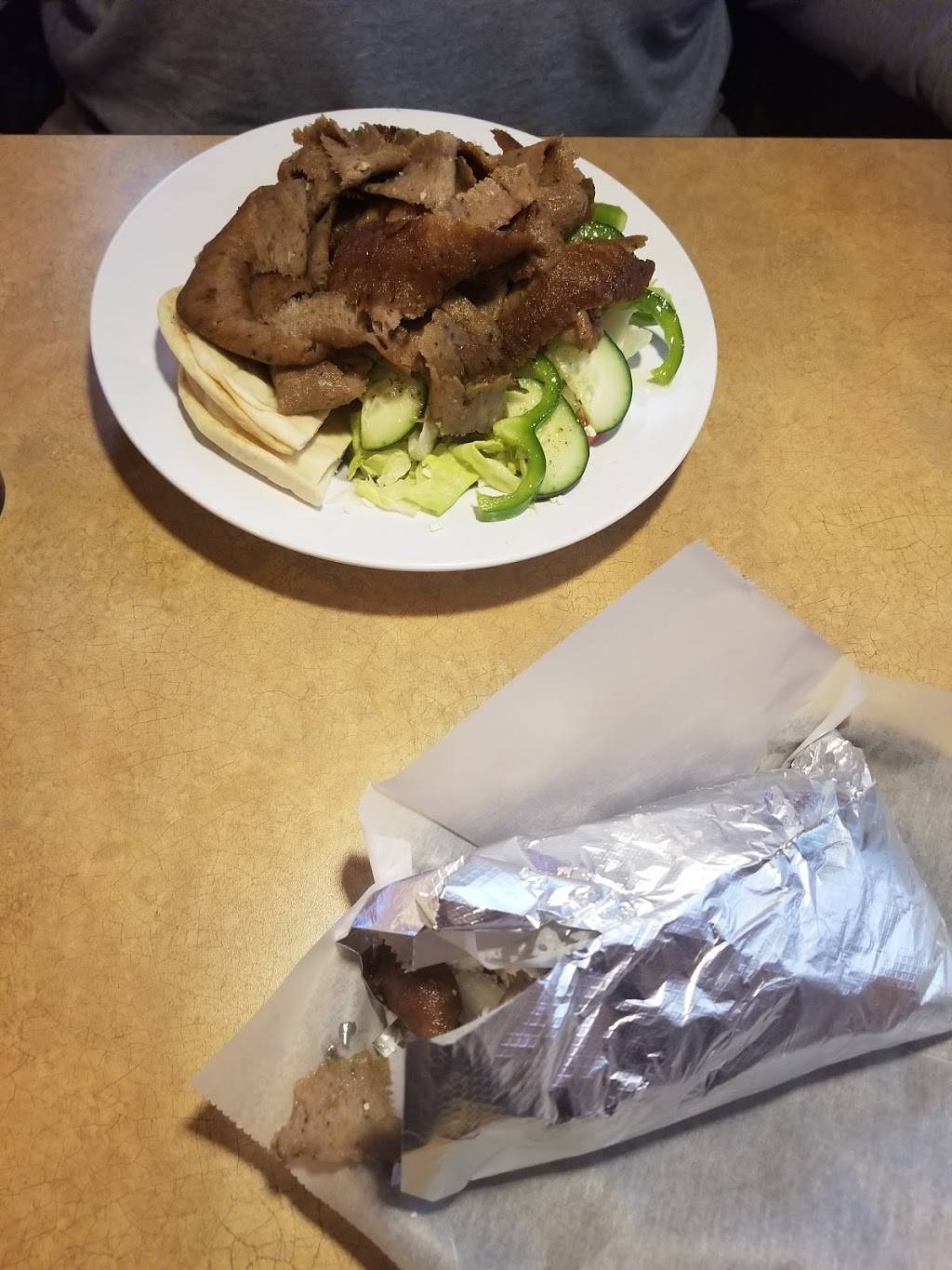 Papa Gyros | restaurant | 2045 Cleveland Ave NW, Canton, OH 44709, USA | 3304569000 OR +1 330-456-9000