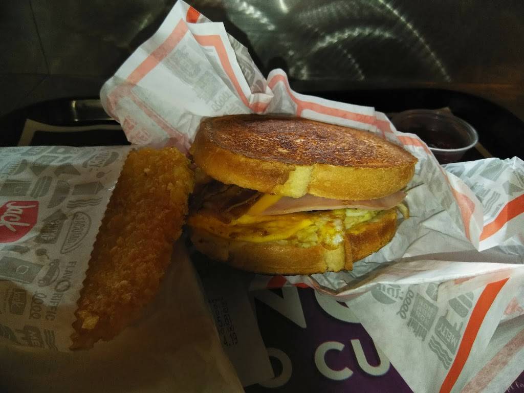 Jack in the Box | restaurant | 721 E W San Ysidro Blvd, San Ysidro, CA 92173, USA | 6194284679 OR +1 619-428-4679