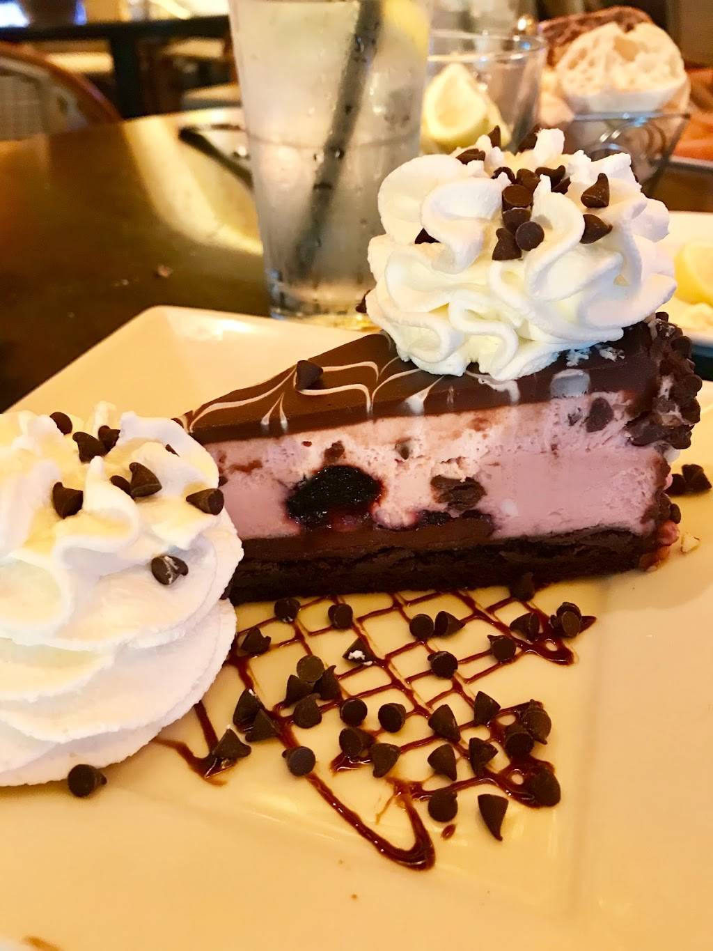 The Cheesecake Factory | restaurant | 304 Orland Square Dr, Orland Park, IL 60462, USA | 7088733747 OR +1 708-873-3747