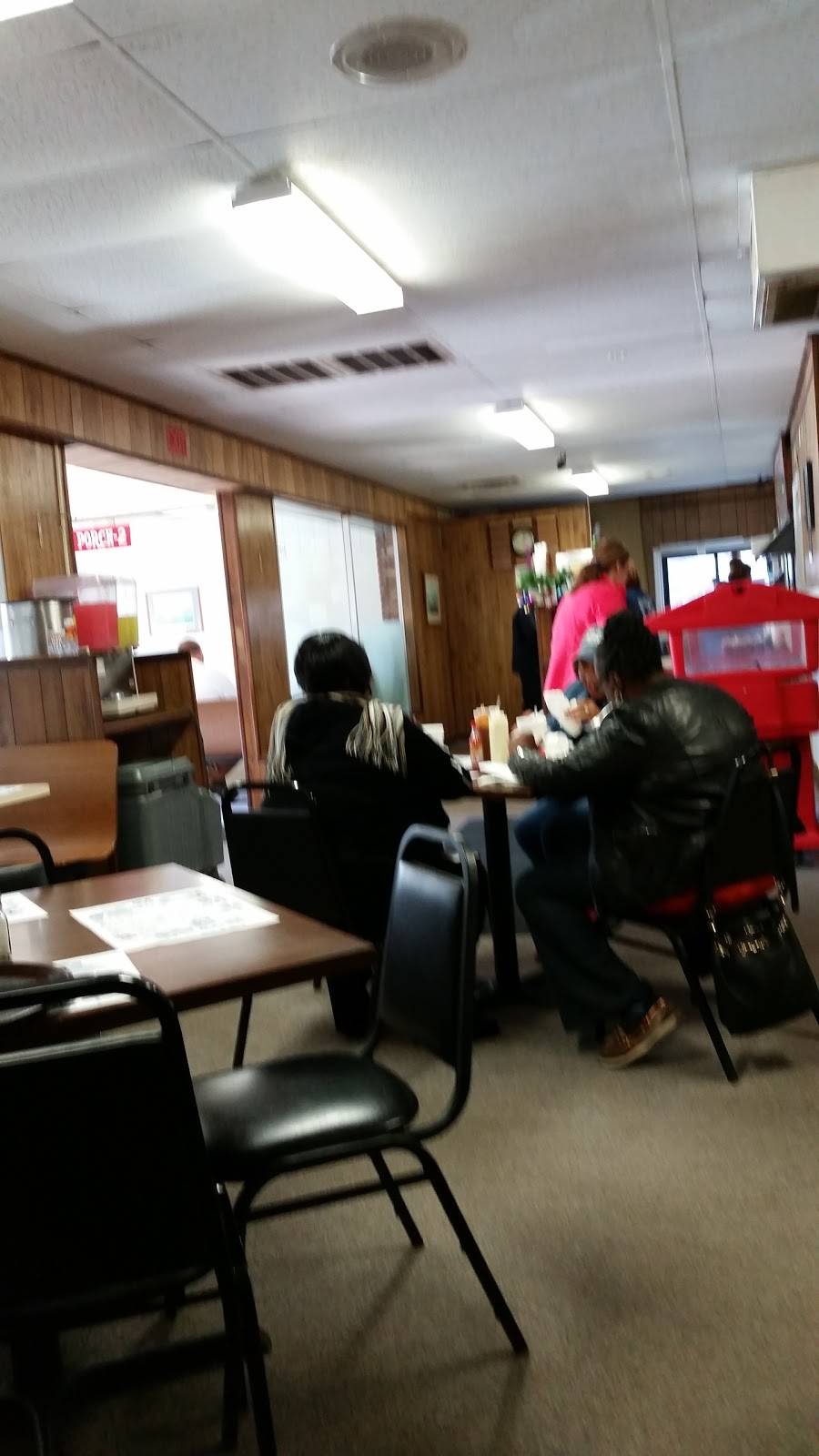 Lake City Shrimper | restaurant | 340 W Main St, Lake City, SC 29560, USA | 8433742063 OR +1 843-374-2063