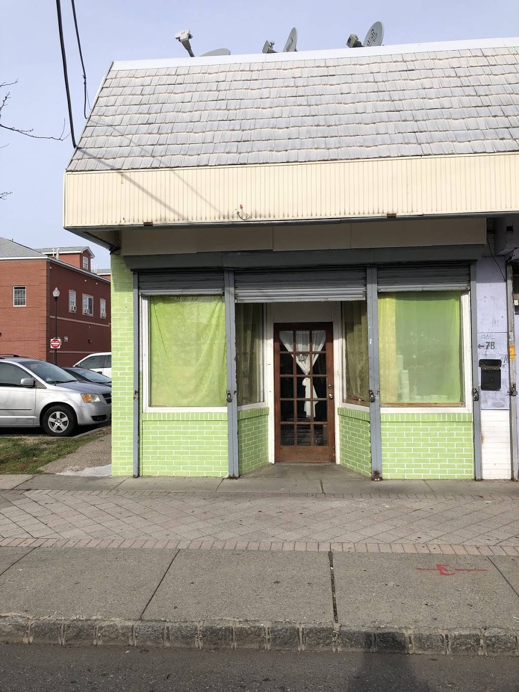 Helio’s Club - Edith | restaurant | 7b High St, Elizabeth, NJ 07202, USA | 9084566342 OR +1 908-456-6342