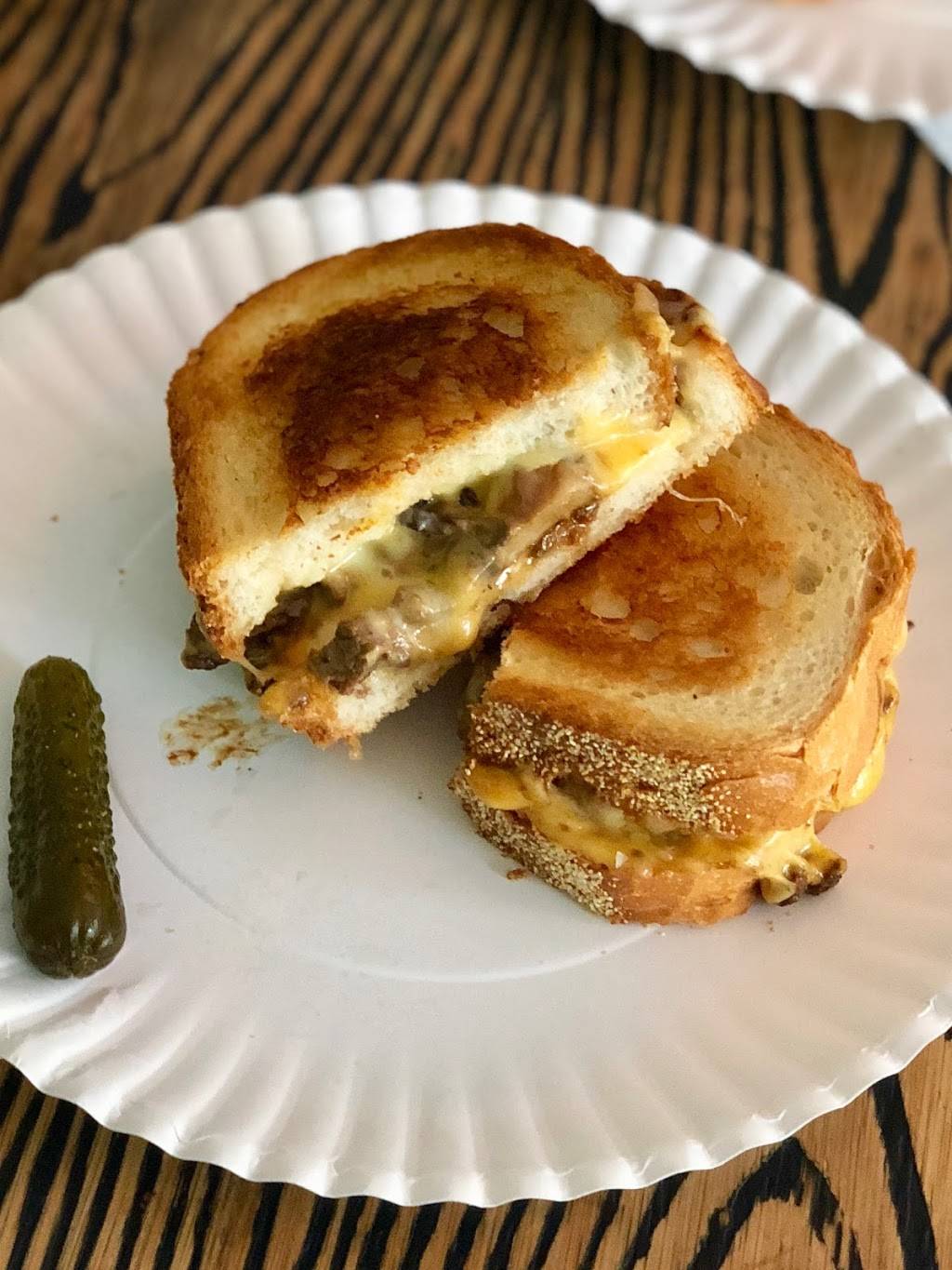 Cheese Louise | restaurant | 994 Willey St, Morgantown, WV 26505, USA | 3043224242 OR +1 304-322-4242