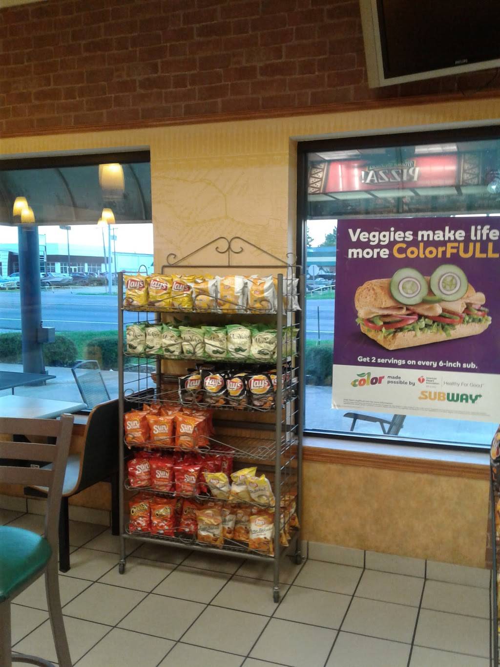 Subway | restaurant | 1425 S Dewey Ave, Wagoner, OK 74467, USA | 9184857585 OR +1 918-485-7585
