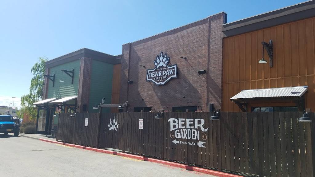Bear Paw Bar & Grill | restaurant | 190 W Tudor Rd, Anchorage, AK 99503, USA | 9075638443 OR +1 907-563-8443