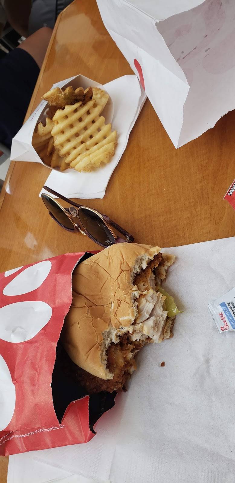 Chick-fil-A | restaurant | 303 Memorial City Way Ste 385, Houston, TX 77024, USA | 7134676862 OR +1 713-467-6862