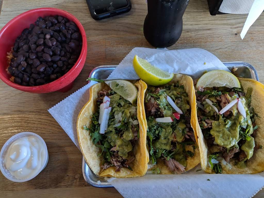 La Victoria Taqueria | restaurant | 6 Wallis St, Beverly, MA 01915, USA | 9789692228 OR +1 978-969-2228