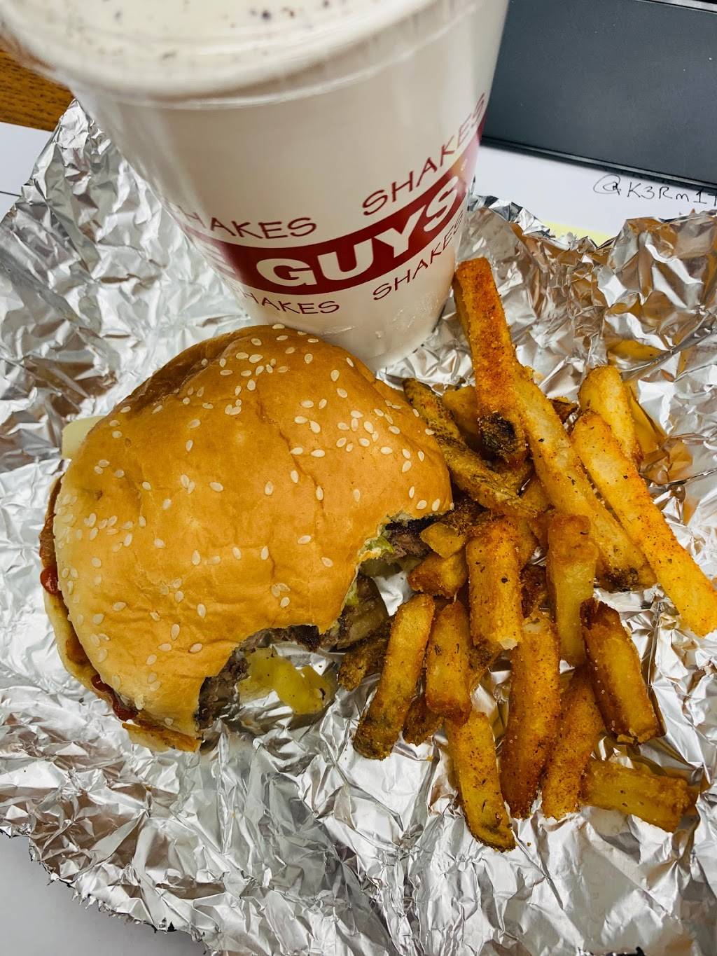 Five Guys | meal takeaway | 3930 Rainbow Blvd, Kansas City, KS 66103, USA | 9132622500 OR +1 913-262-2500