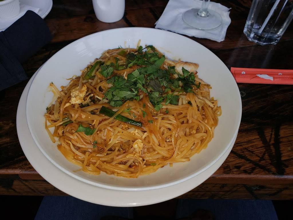 Chant Restaurant In Hyde Park | restaurant | 1509 E 53rd St, Chicago, IL 60615, USA | 7733241999 OR +1 773-324-1999