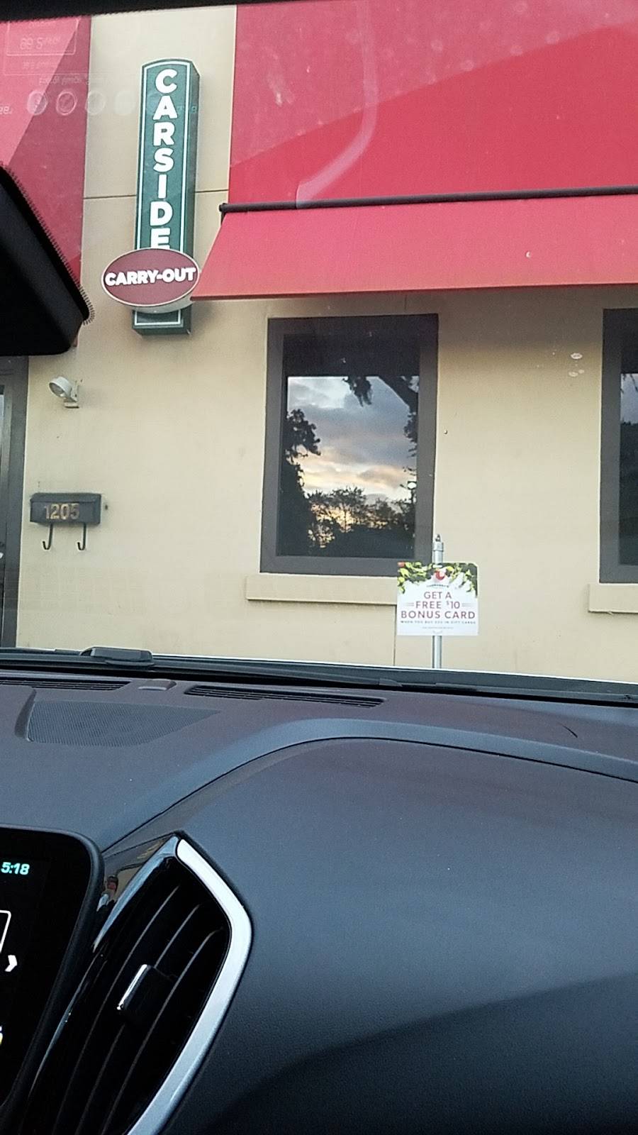 Carrabbas Italian Grill | restaurant | 1205 Townsgate Ct, Plant City, FL 33563, USA | 8137520760 OR +1 813-752-0760