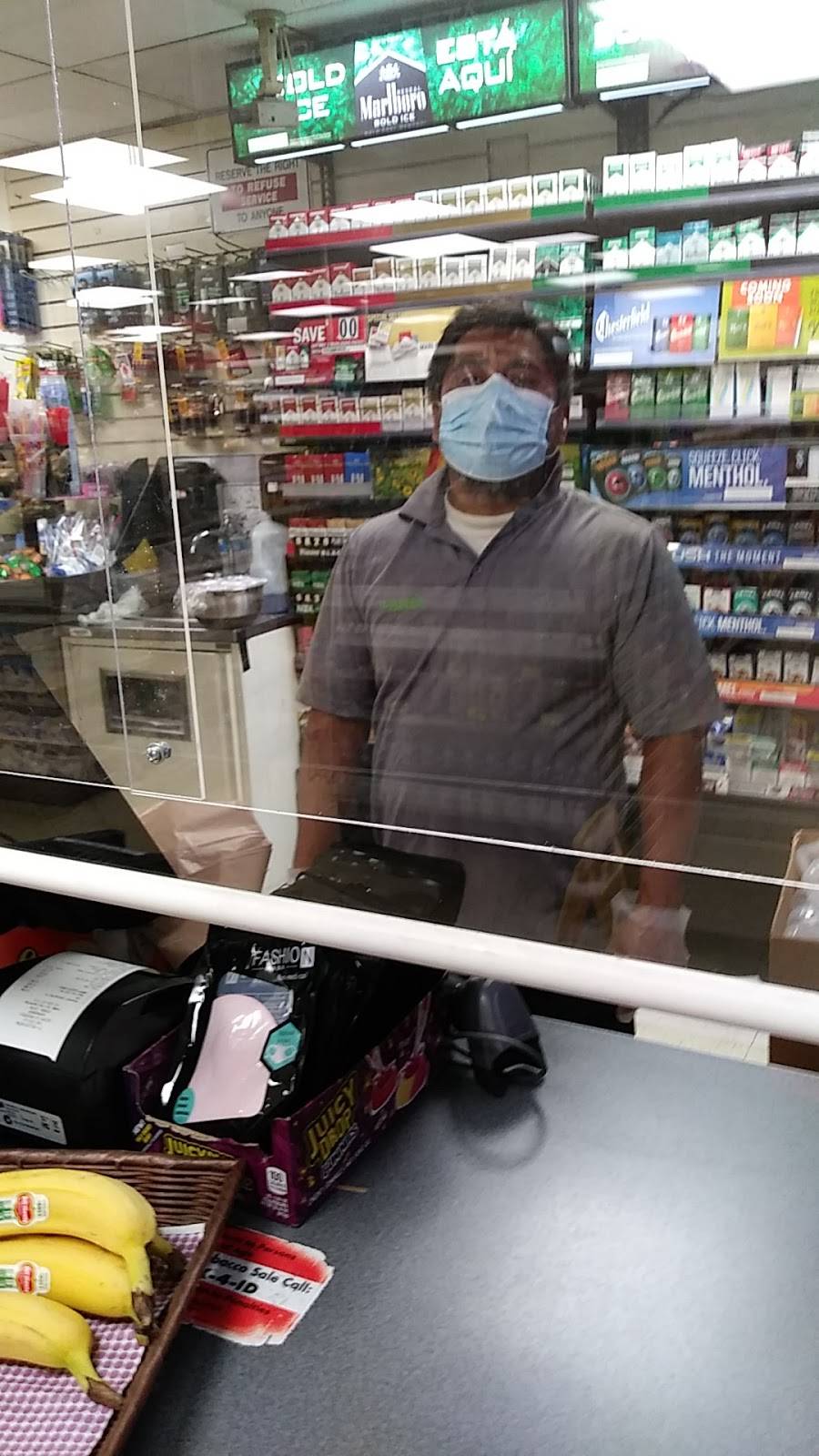 7-Eleven | bakery | 162 E 10th St, Gilroy, CA 95020, USA | 4088428648 OR +1 408-842-8648