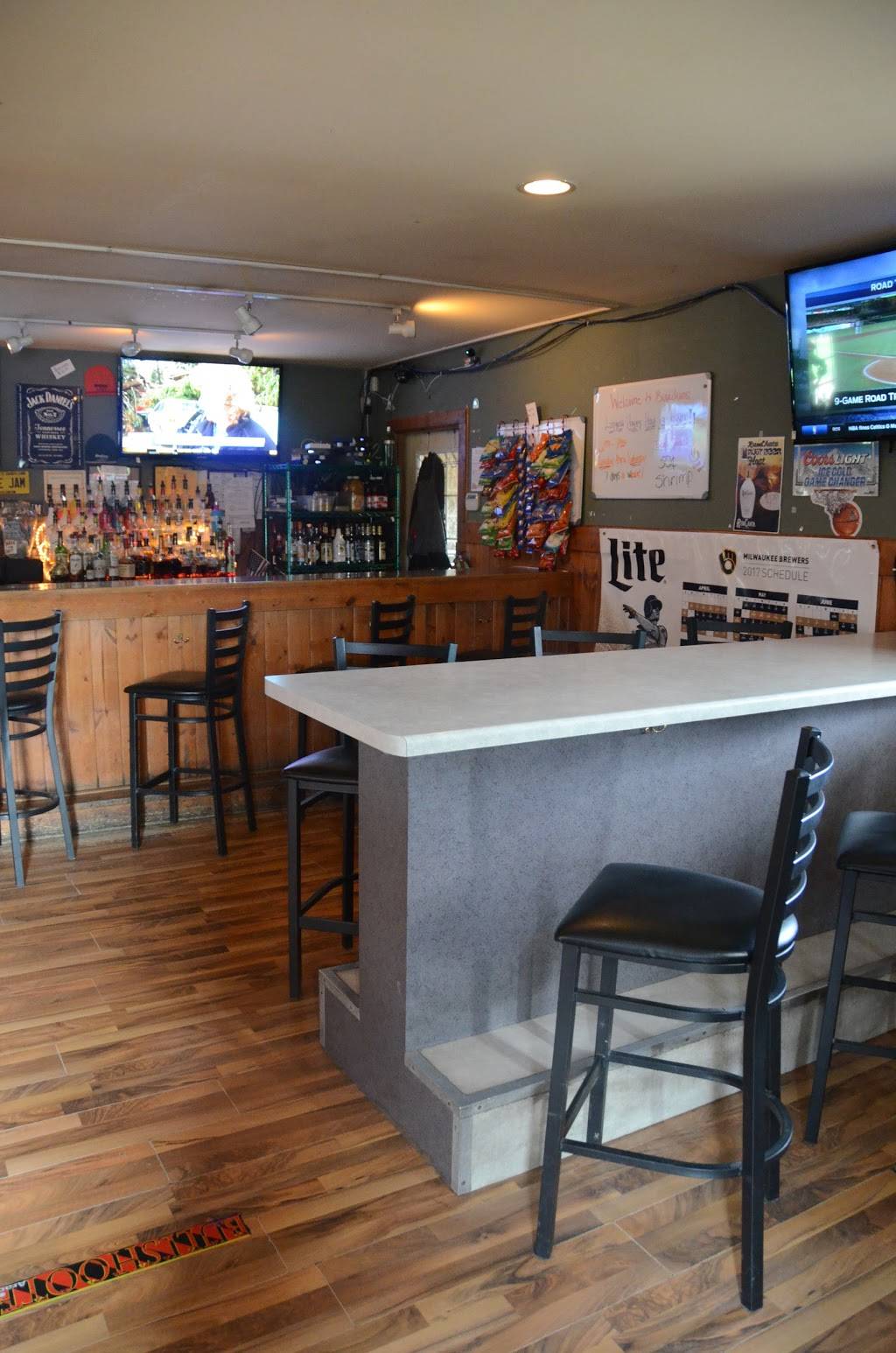 Buzdums Pub | restaurant | W188N10515 Maple Rd, Germantown, WI 53022, USA | 2622514727 OR +1 262-251-4727