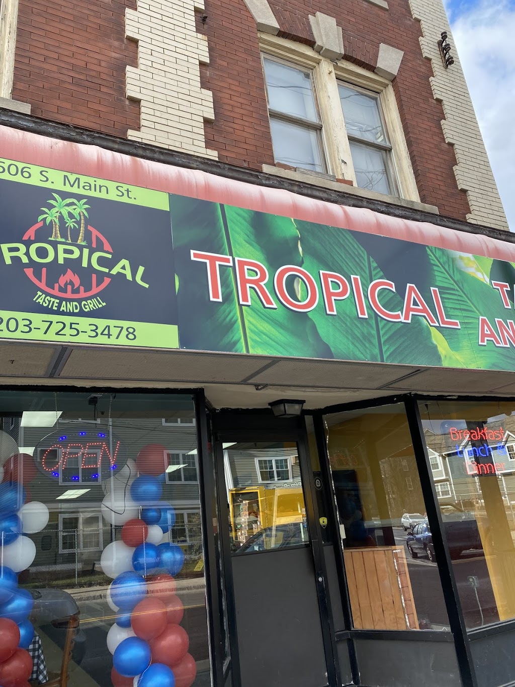 Tropical Taste and Grill | restaurant | 606 S Main St, Waterbury, CT 06706, USA | 2037253478 OR +1 203-725-3478