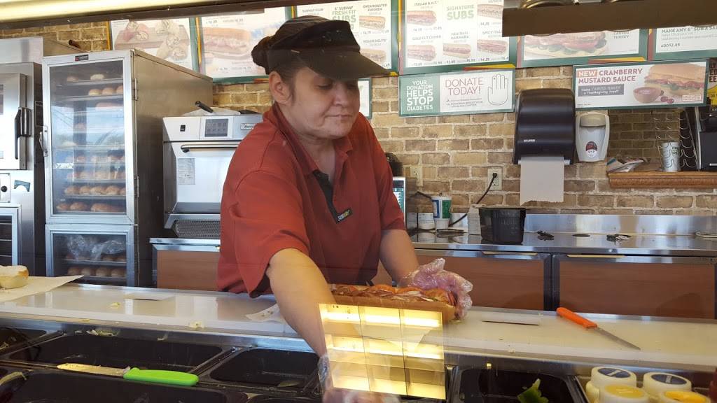 Subway | meal takeaway | 1415 West 23rd St S, Independence, MO 64050, USA | 8162546680 OR +1 816-254-6680