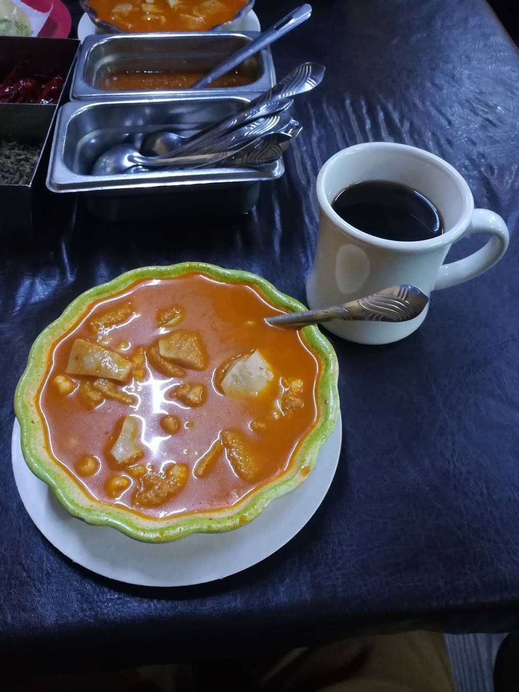 Menuderia la Catedral de Guadalajara - Matamoros | restaurant | Av. Fco J. Mina 11238, Mariano Matamoros, 22206 Tijuana, B.C., Mexico | 016643169094 OR +52 664 316 9094