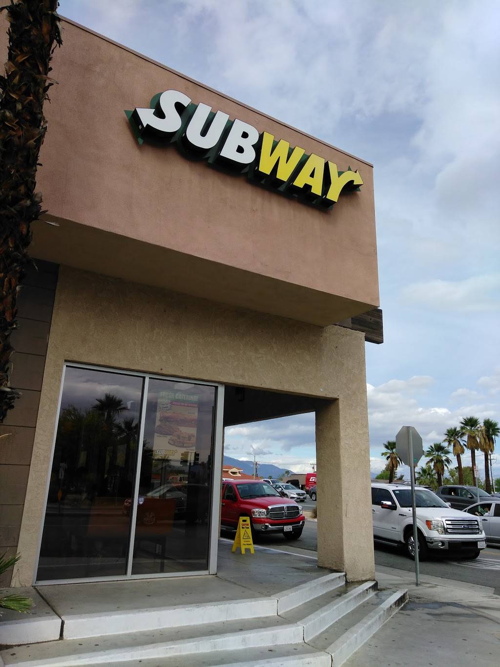 Subway | restaurant | 74499 CA-111, Palm Desert, CA 92260, USA | 7603467965 OR +1 760-346-7965