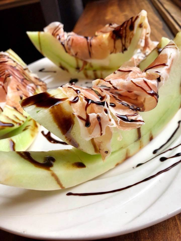 Enzos Of Williamsbridge | restaurant | 1998 Williamsbridge Rd, Bronx, NY 10461, USA | 7184093828 OR +1 718-409-3828