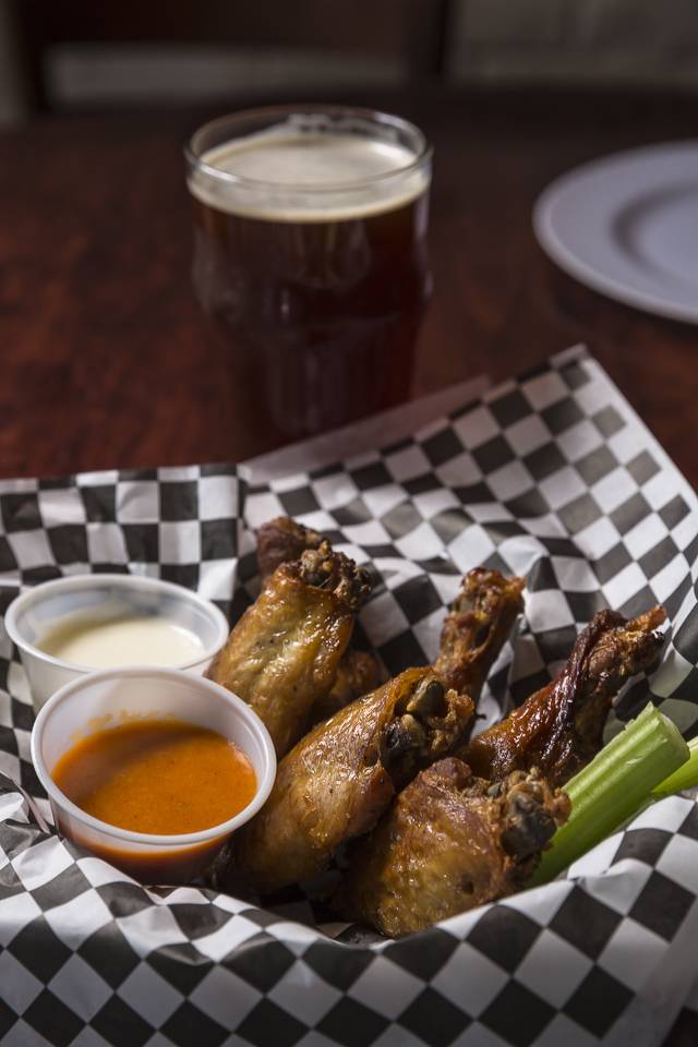 Rockys Bar & Grill | restaurant | 633 Ottawa Ave NW, Grand Rapids, MI 49503, USA | 6163562346 OR +1 616-356-2346