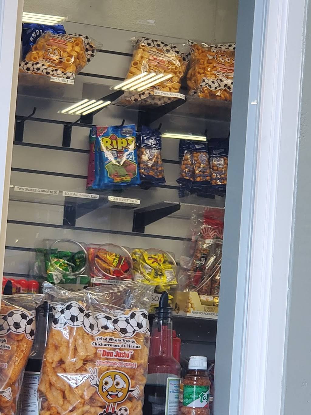 El barco Seafood Bar & Grill.” | restaurant | 2650 Hickory Tree Rd, Balch Springs, TX 75180, USA | 2145799638 OR +1 214-579-9638