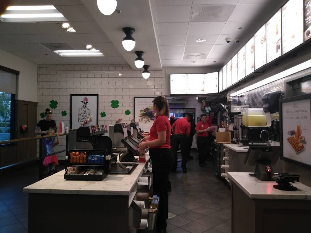 Chick-fil-A La Mesa | restaurant | 8200 Parkway Dr, La Mesa, CA 91942, USA | 6194654812 OR +1 619-465-4812