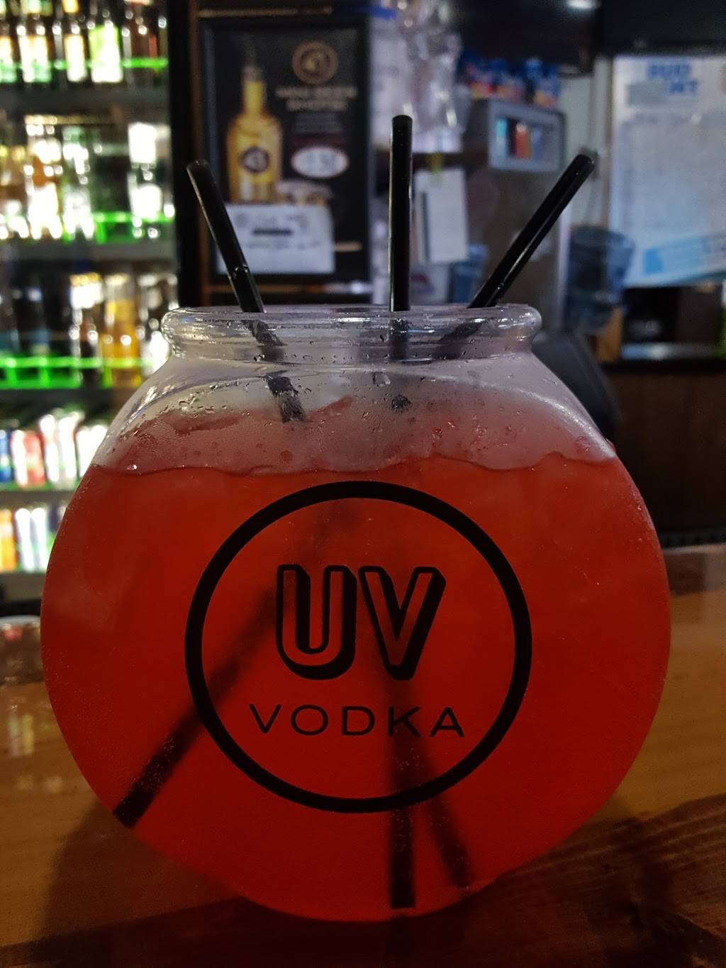 The Gym Bar & Grill | restaurant | 833 Water St, Sauk City, WI 53583, USA | 6086432001 OR +1 608-643-2001