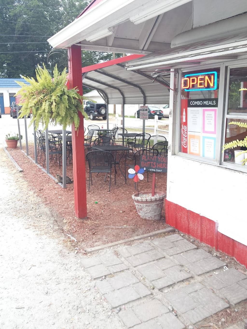 Wing Depot | restaurant | 311 W 3rd St, Jackson, GA 30233, USA | 7707751133 OR +1 770-775-1133