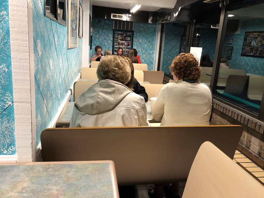 Ballards Iceberg Drive-in | restaurant | 673 E 12300 S, Draper, UT 84020, USA | 8015712453 OR +1 801-571-2453