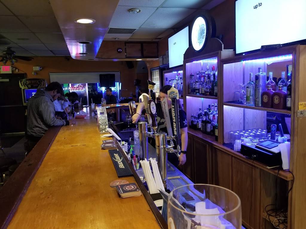 B & G Tavern | restaurant | 14602 Livingston Rd, Accokeek, MD 20607, USA | 3012924188 OR +1 301-292-4188