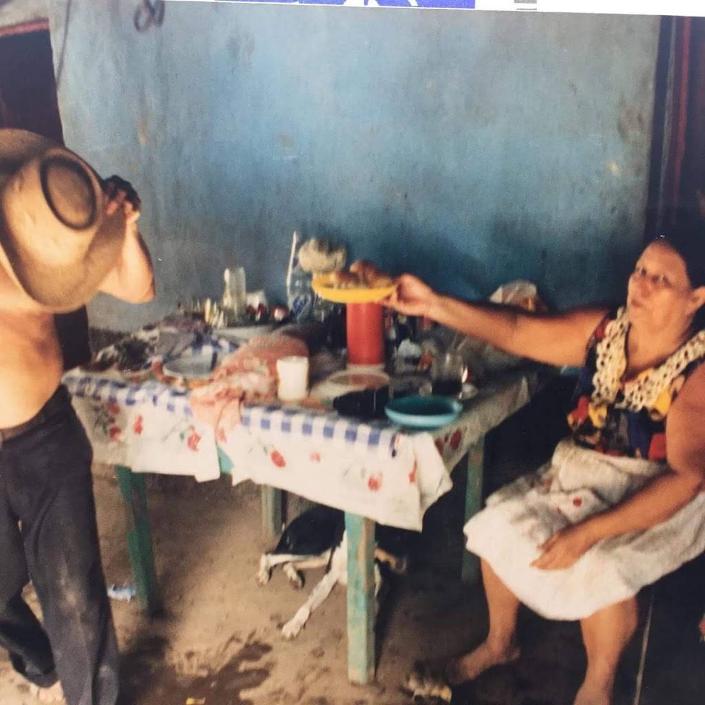 Jack in the Box | restaurant | 11501 E Carson St, Lakewood, CA 90715, USA | 5628602027 OR +1 562-860-2027