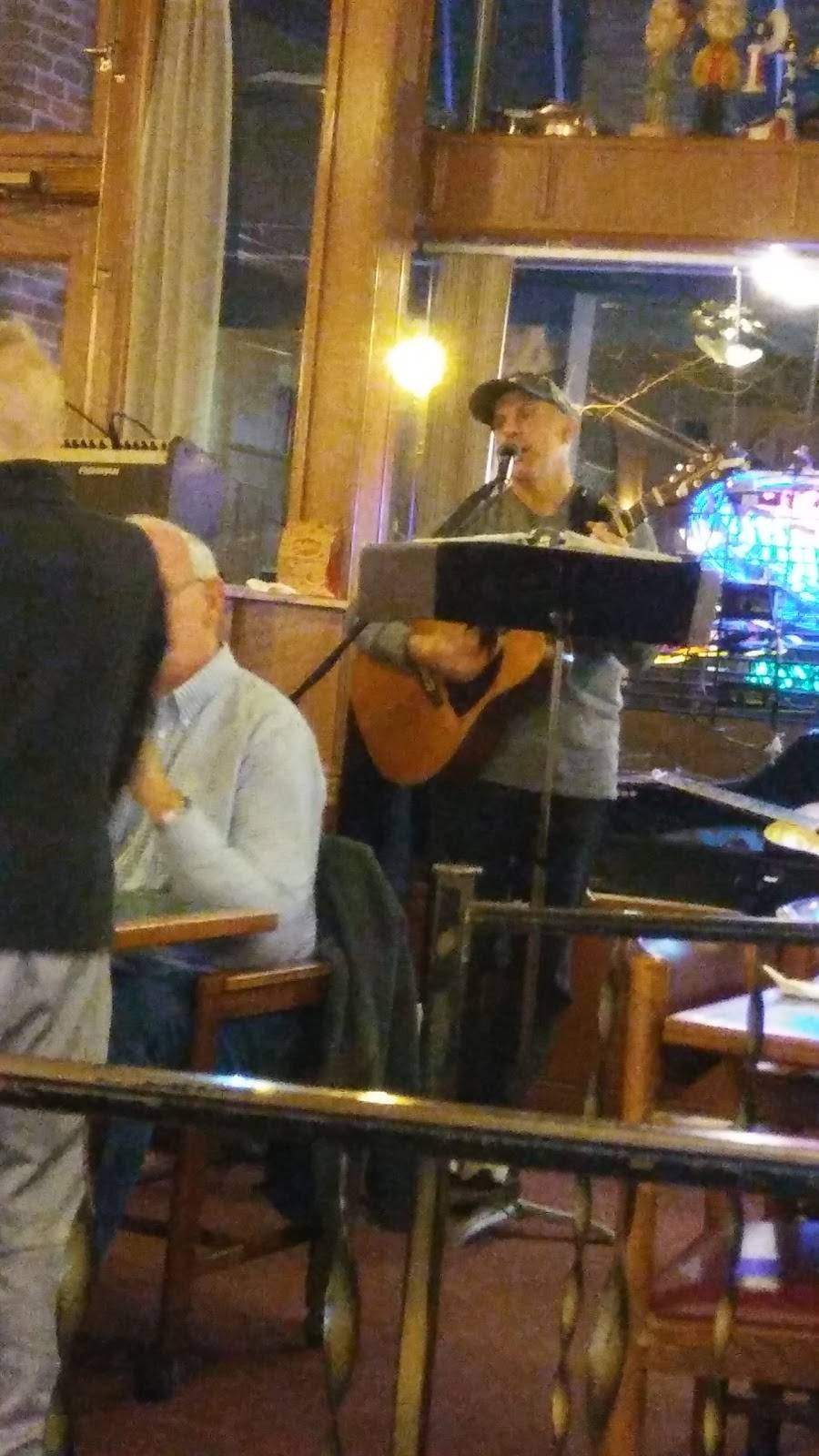 Pizza Palace | restaurant | 117 N Addison Ave, Elmhurst, IL 60126, USA | 6308345900 OR +1 630-834-5900