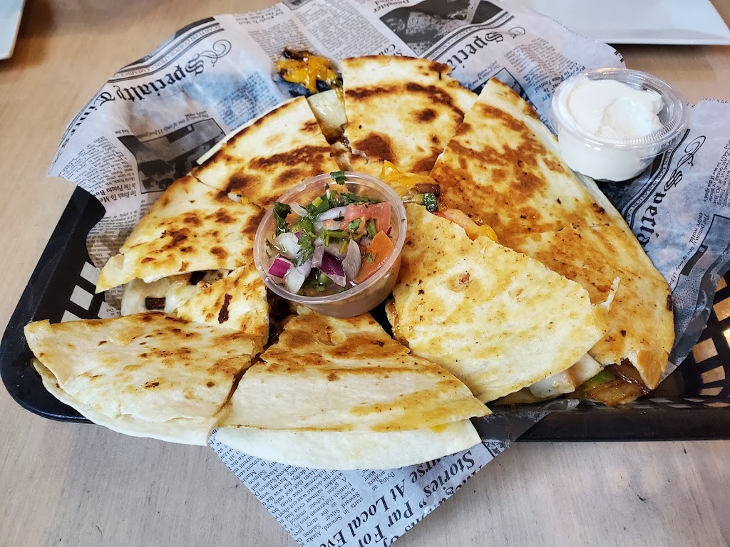 Crooked Tale Gastropub | restaurant | 5206 S Ferdon Blvd, Crestview, FL 32536, USA | 8503312240 OR +1 850-331-2240