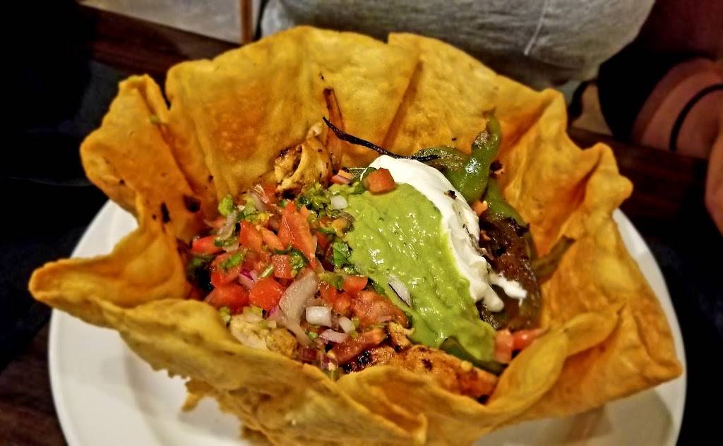 Poblanos Mexican Bar & Grill | restaurant | 808 Friendly Center Rd, Greensboro, NC 27408, USA | 3362999898 OR +1 336-299-9898