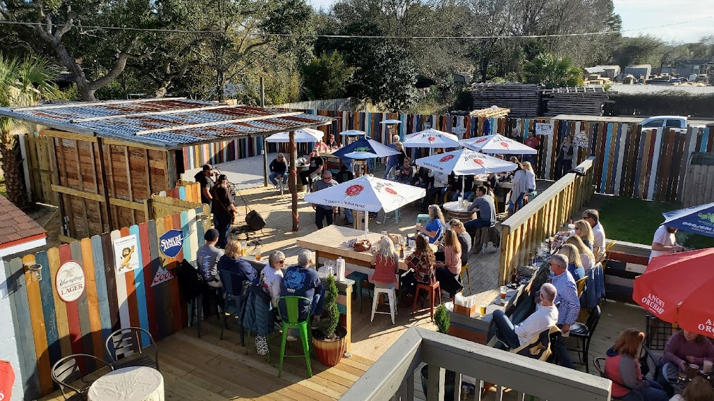 Pallet Bar And Grill | restaurant | 449 Eglin Pkwy NE, Fort Walton Beach, FL 32547, USA | 8508631399 OR +1 850-863-1399