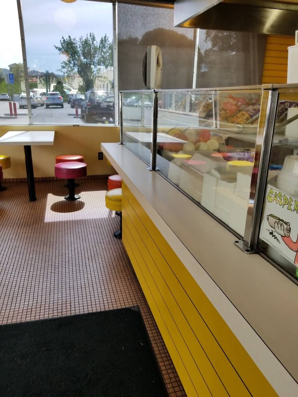 Caspers Hot Dogs - Dublin | restaurant | 6998 Village Pkwy, Dublin, CA 94568, USA | 9258282224 OR +1 925-828-2224