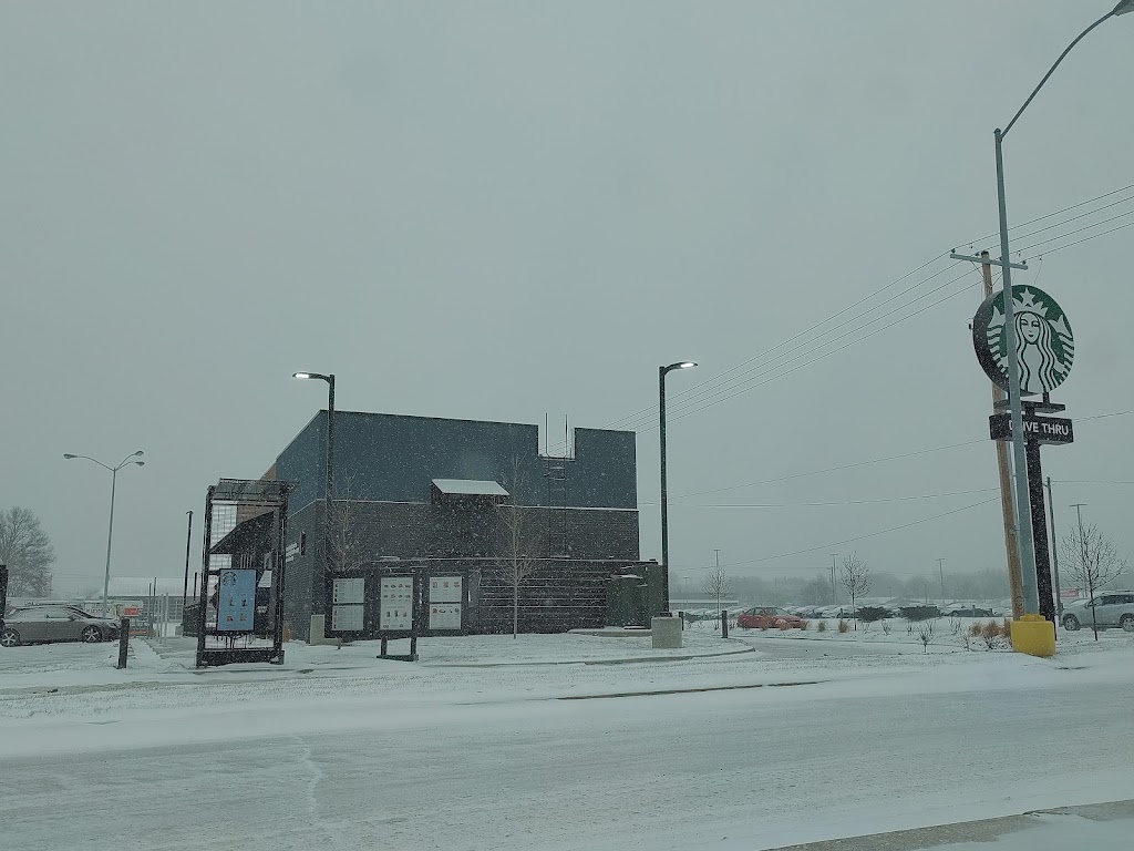 Starbucks | cafe | 4824 S 4th St, Leavenworth, KS 66043, USA | 9136754044 OR +1 913-675-4044