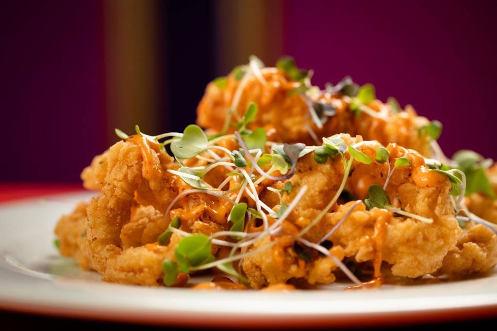 Lips Drag Queen Show Palace, Restaurant & Bar | restaurant | 2229 S Michigan Ave, Chicago, IL 60616, USA | 3128152662 OR +1 312-815-2662