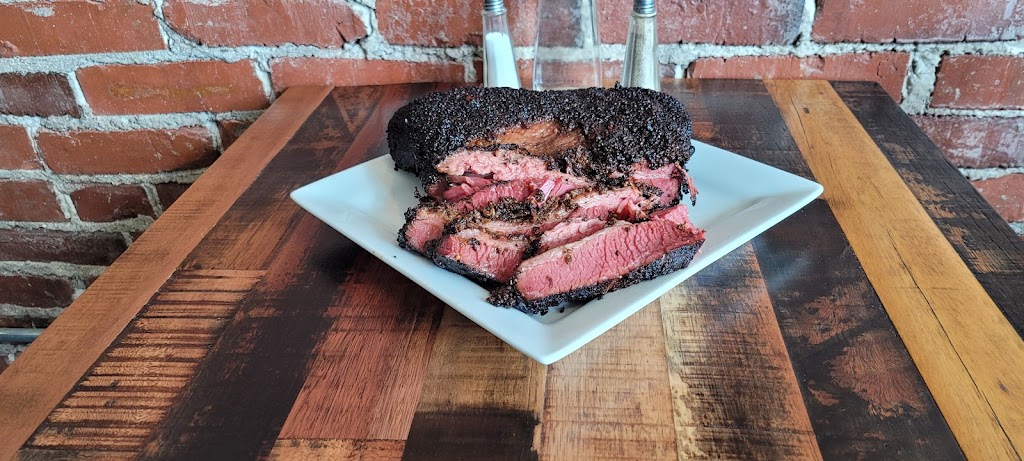 Freds Bistro | restaurant | 516 S Trade St #102, Amity, OR 97101, USA | 5038833735 OR +1 503-883-3735