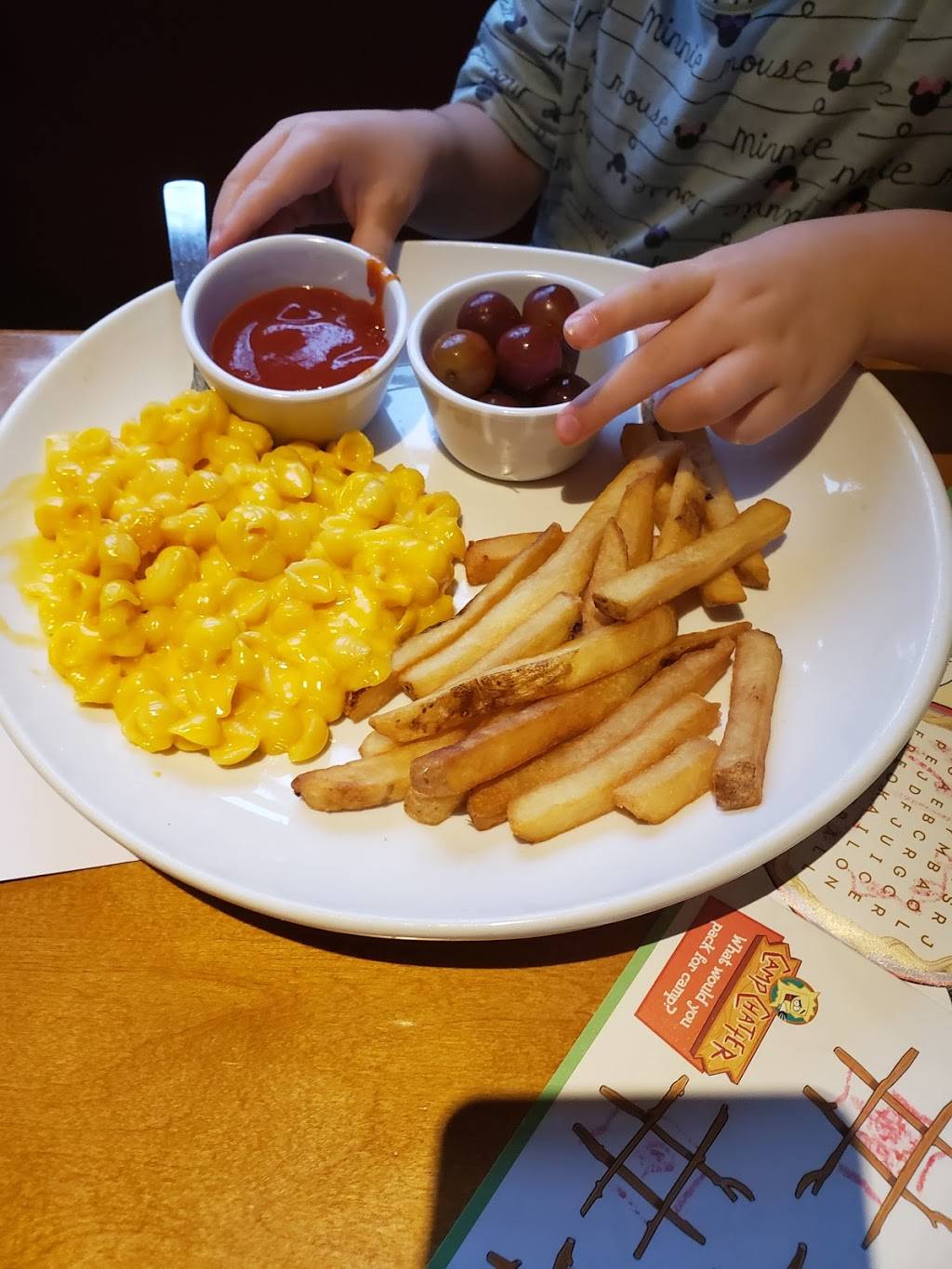 Olive Garden Italian Restaurant | meal takeaway | 7 Tobias Boland Way, Worcester, MA 01607, USA | 5087555268 OR +1 508-755-5268