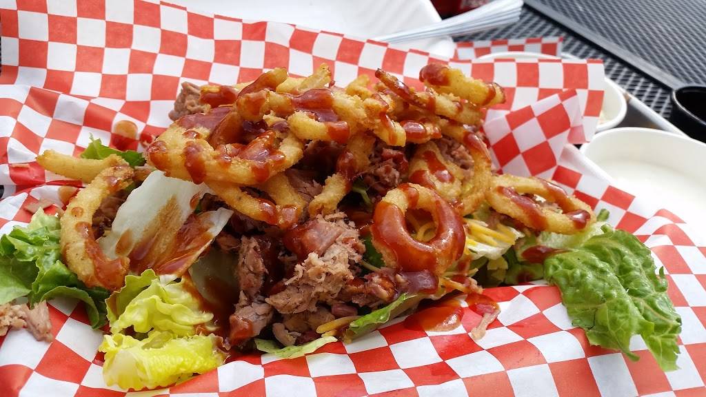 Dickeys Barbecue Pit | restaurant | 323 Metzler Dr Ste 101, Castle Rock, CO 80108, USA | 3036883383 OR +1 303-688-3383