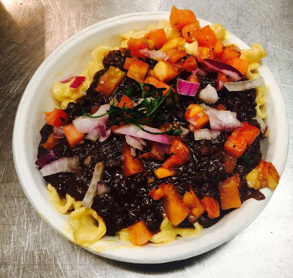 Buck & Sadies | restaurant | 2030 Douglas Blvd #28, Roseville, CA 95661, USA | 9167493394 OR +1 916-749-3394