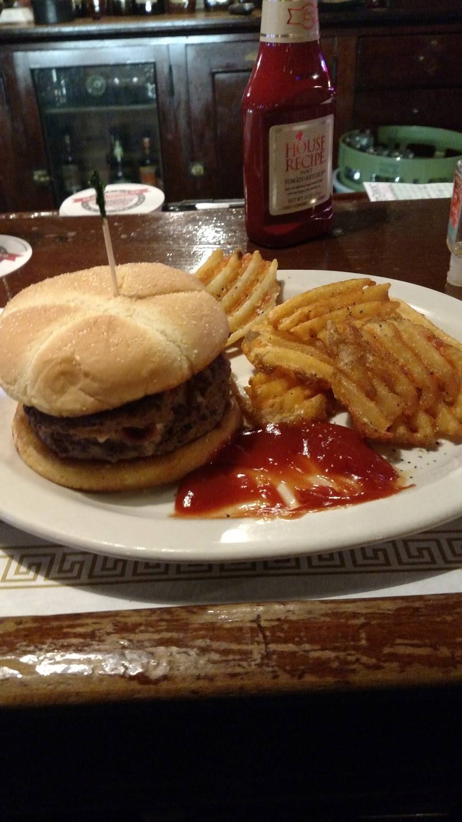 The Oasis | restaurant | 702 W Lincoln Ave, Goshen, IN 46526, USA | 5745333590 OR +1 574-533-3590