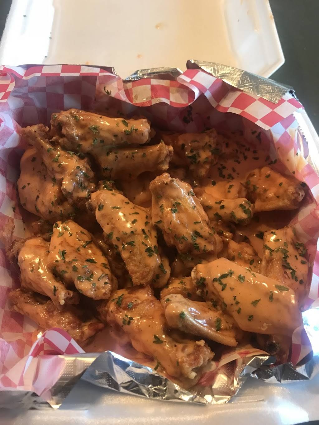 Freakyz Wingz | restaurant | 2517 Martin Luther King Jr Ave, Knoxville, TN 37914, USA | 8657714428 OR +1 865-771-4428