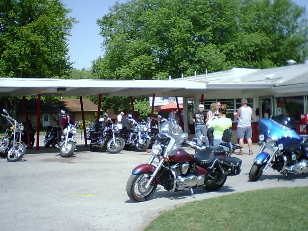 Charlies Drive-In | restaurant | 160 Morton Ave, Martinsville, IN 46151, USA | 7653424313 OR +1 765-342-4313