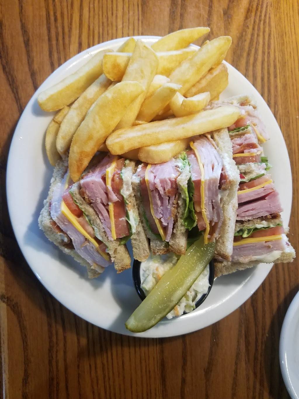 Carolina Prime Steakhouse | restaurant | 225 E Woodlawn Rd, Charlotte, NC 28217, USA | 7045228170 OR +1 704-522-8170