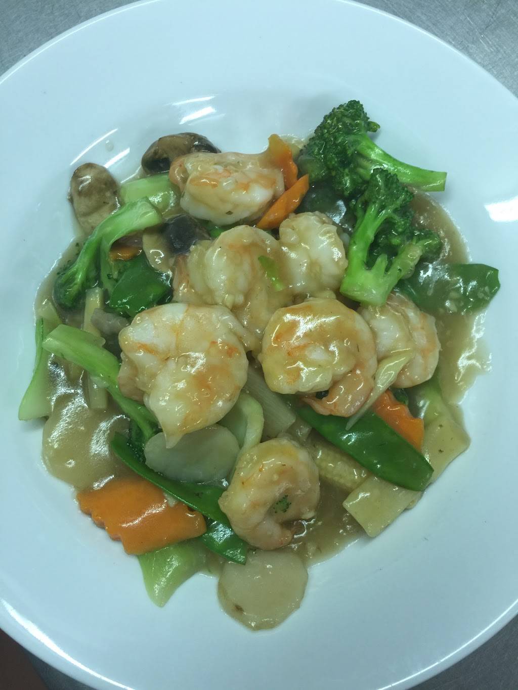 Golden Dragon Chinese Restaurant | restaurant | 2 South Rollins Rd, Fox Lake, IL 60020, USA | 8475876733 OR +1 847-587-6733