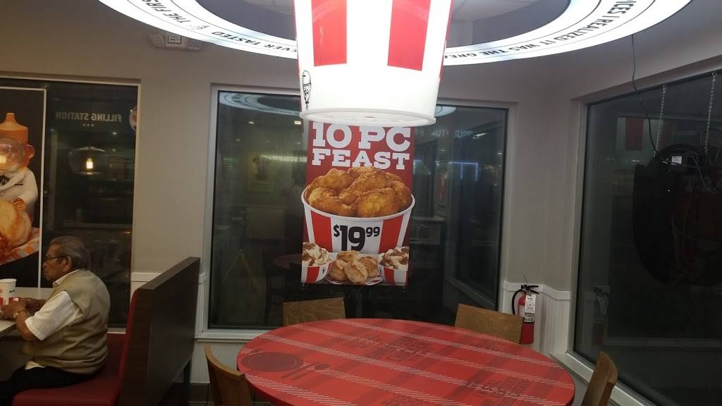 KFC | restaurant | 4047 Branch Ave, Temple Hills, MD 20748, USA | 3014233974 OR +1 301-423-3974
