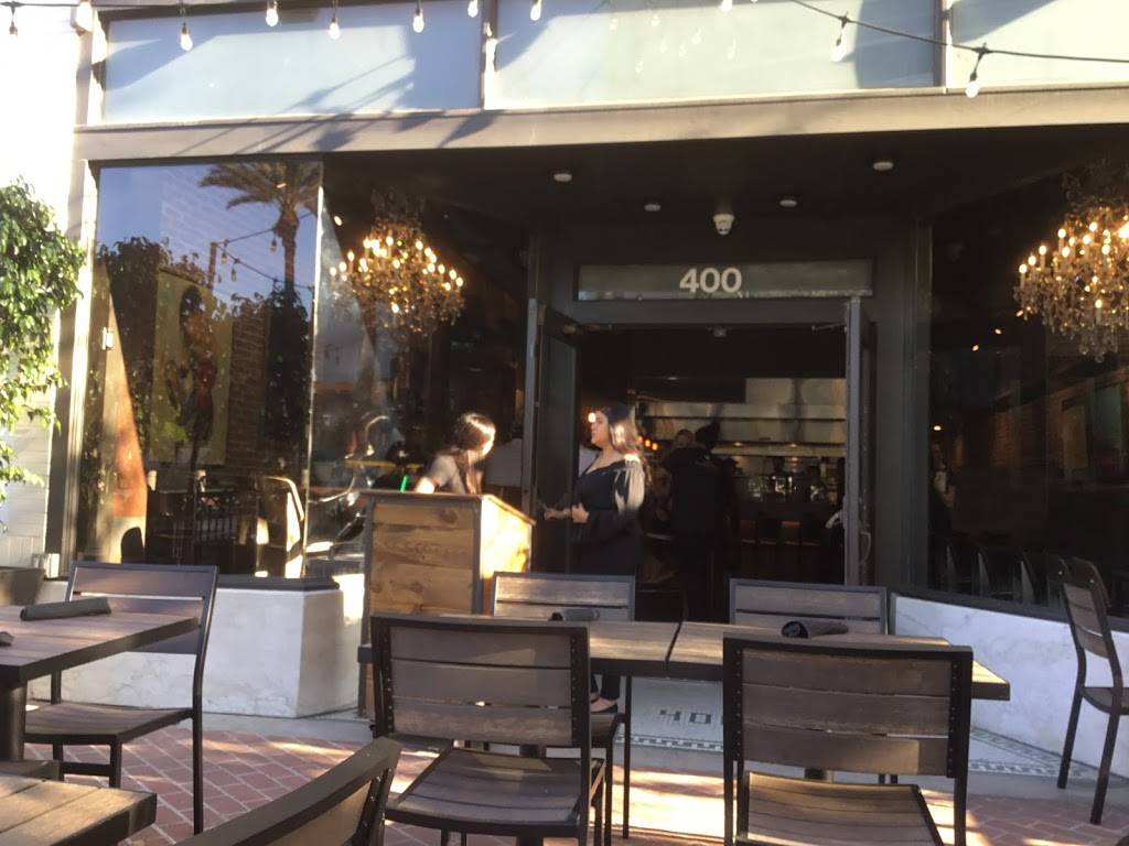 Fleenors Restaurant | restaurant | 400 W 4th St, Santa Ana, CA 92701, USA | 7143165421 OR +1 714-316-5421