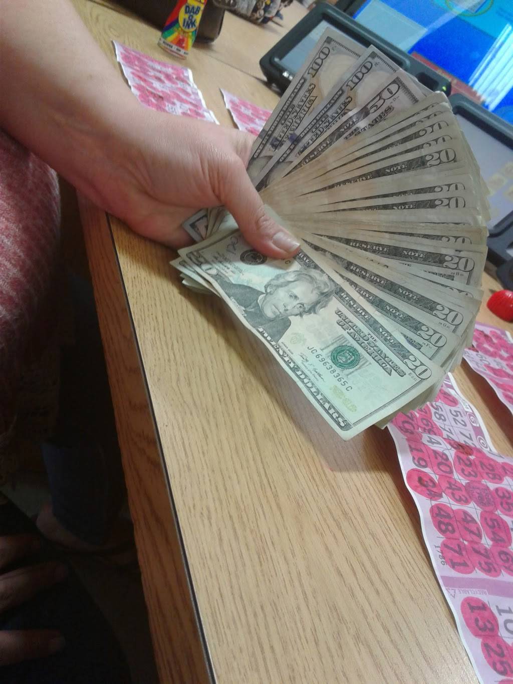 Family Bingo Center | restaurant | 641 W Crosstimbers Rd, Houston, TX 77018, USA | 7136924640 OR +1 713-692-4640